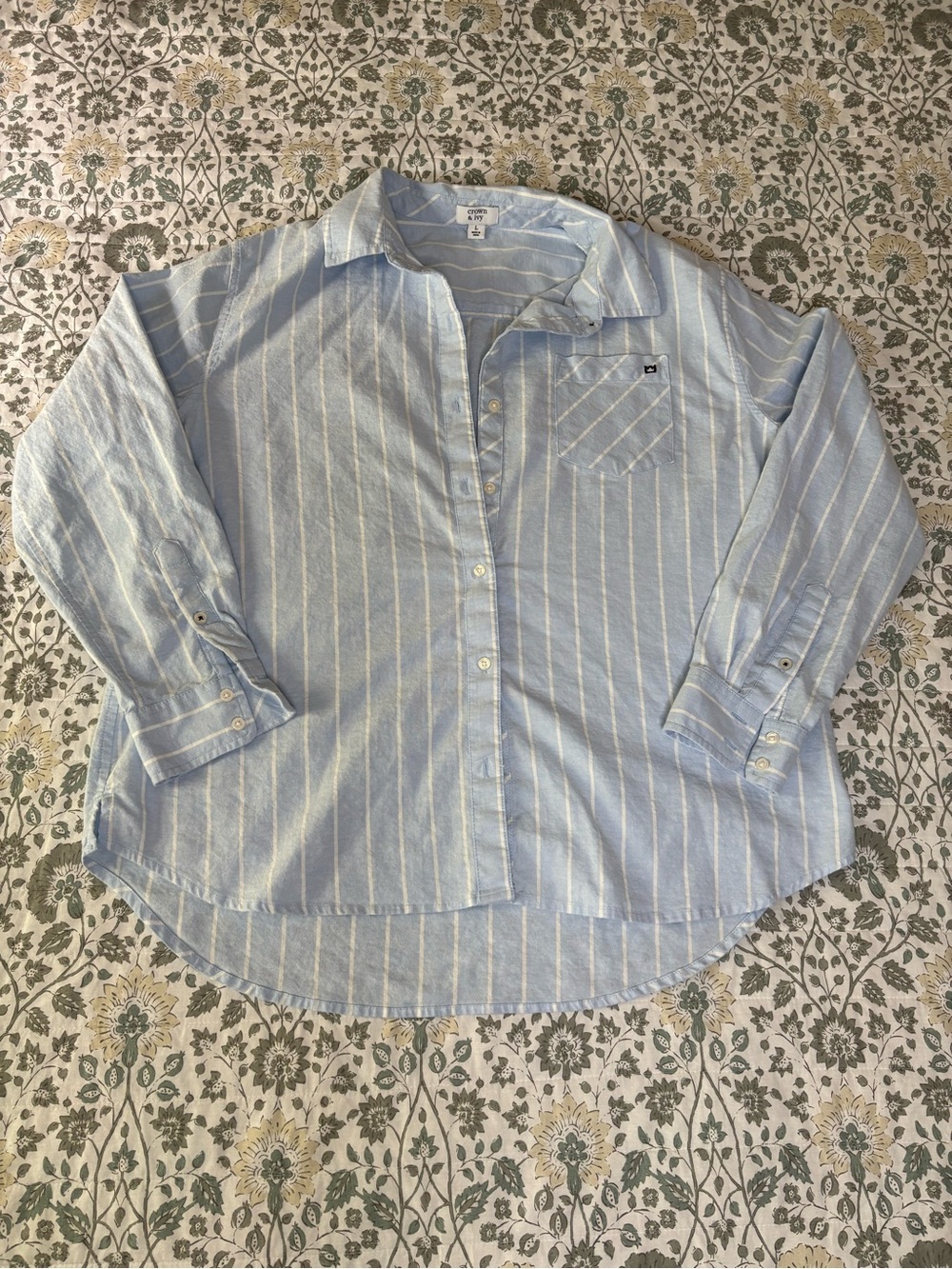 crown & ivy Pale Blue Striped Button-Down Shirt